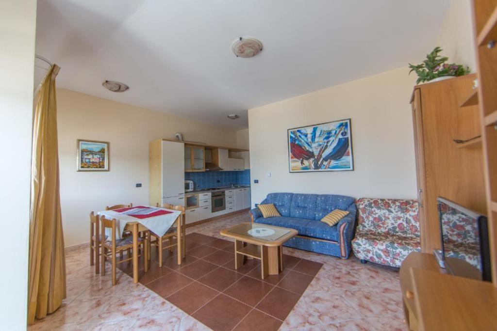 Rooms Porto Савудрия Экстерьер фото